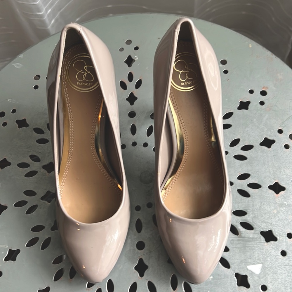 Jessica Simpson heels